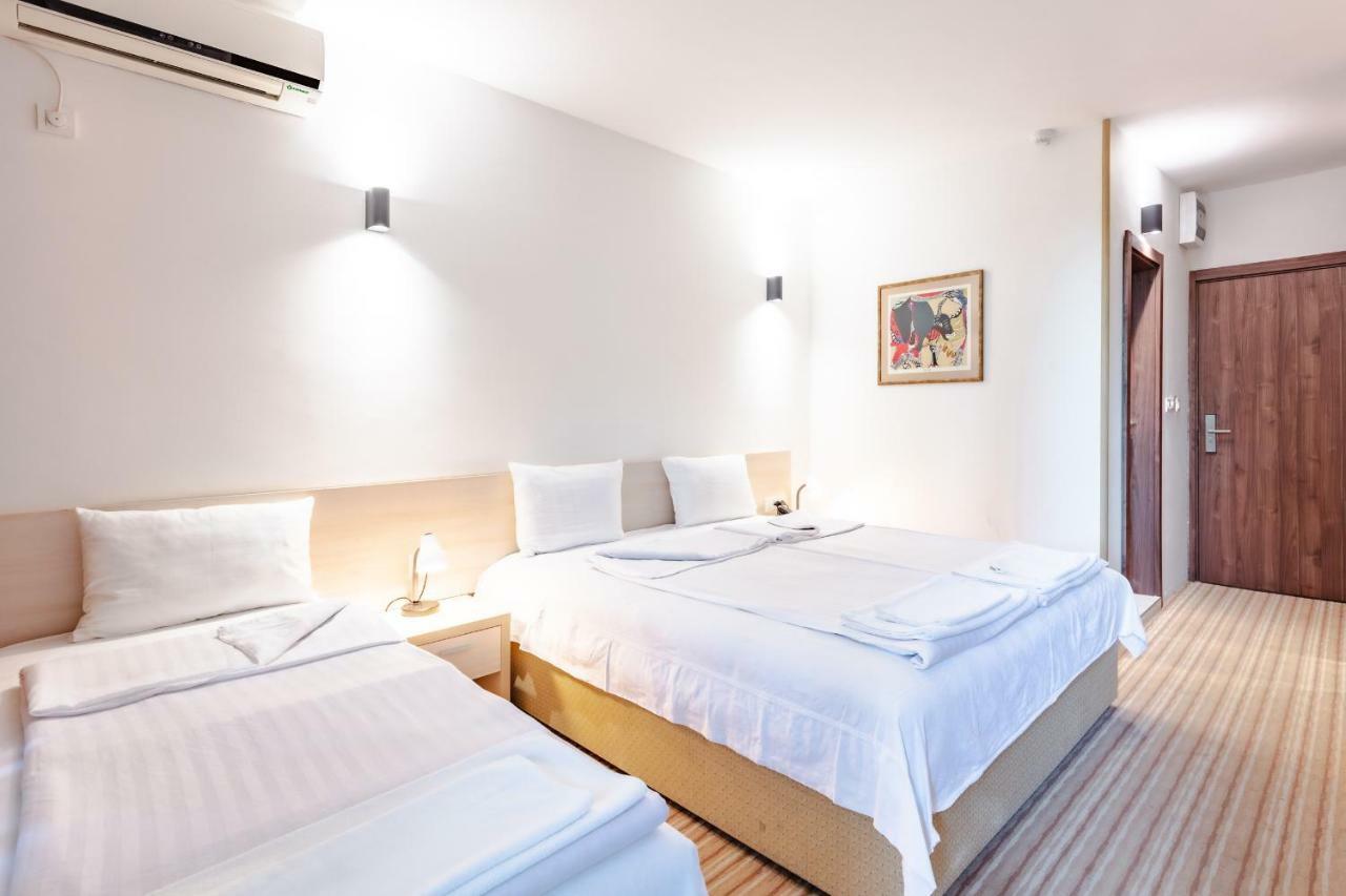 Hotel Pela Ohrid Ngoại thất bức ảnh