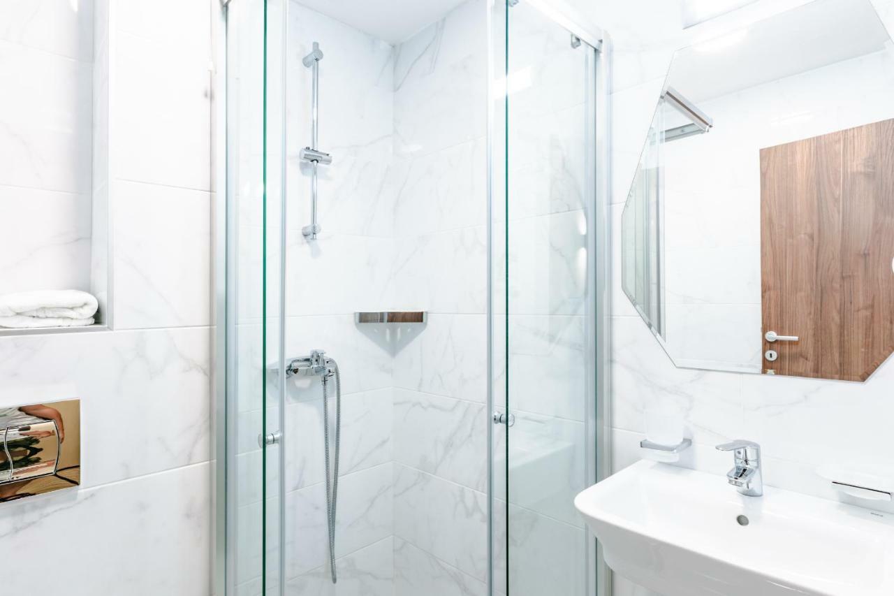 Hotel Pela Ohrid Ngoại thất bức ảnh